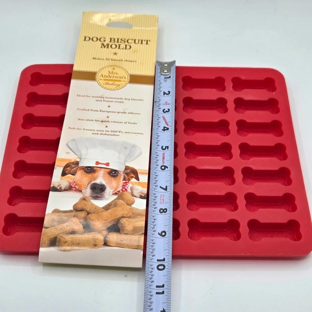 Mrs Anderson's Silicone Dog Biscuit Mold Makes 35 Biscuits